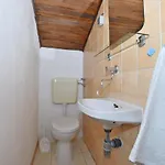 Ana * Omiš