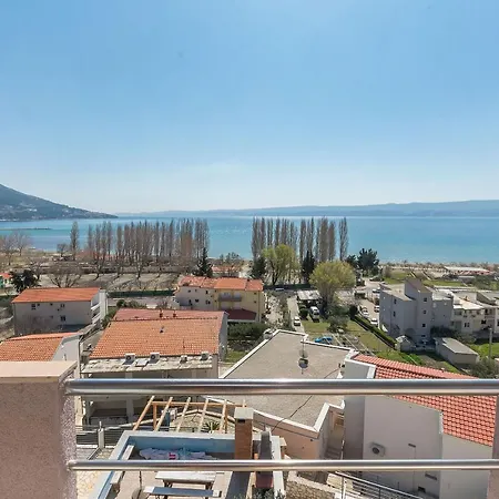 Ana Apartment Omis
