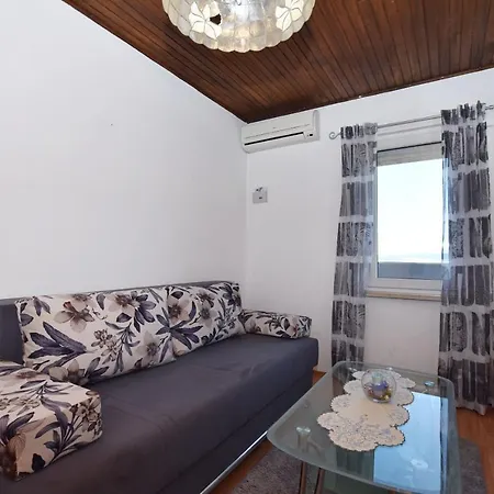 Apartment Ana