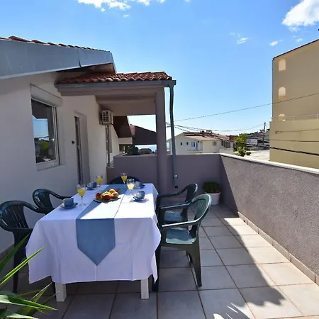 Apartment Ana